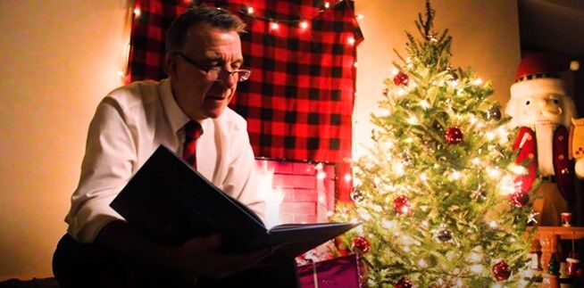 scott reads.jpg
